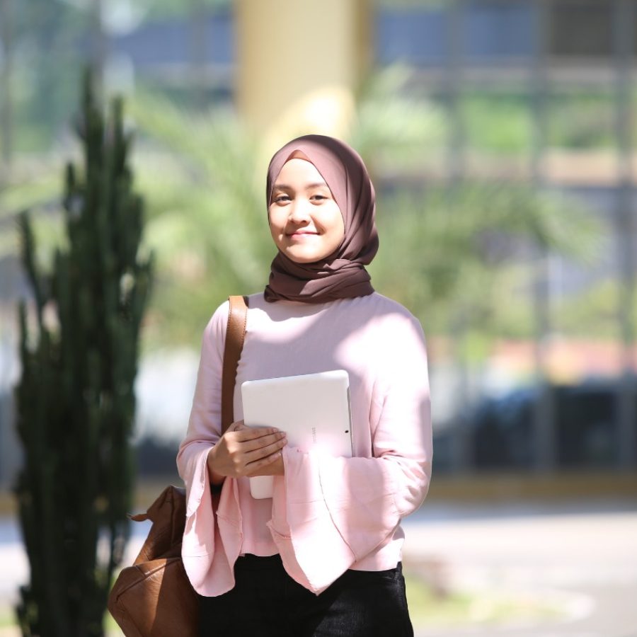 header-model
