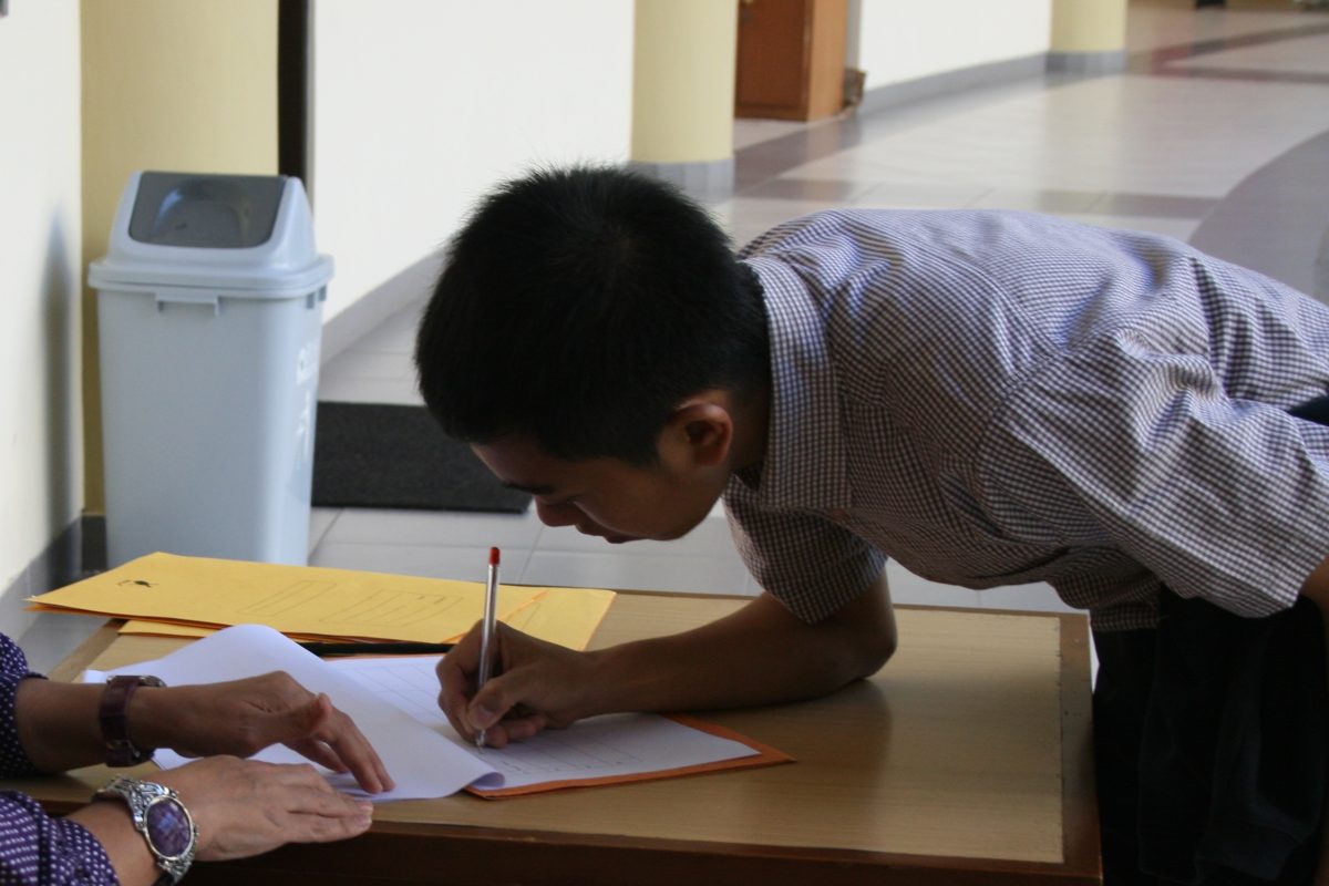 penyerahan proposal